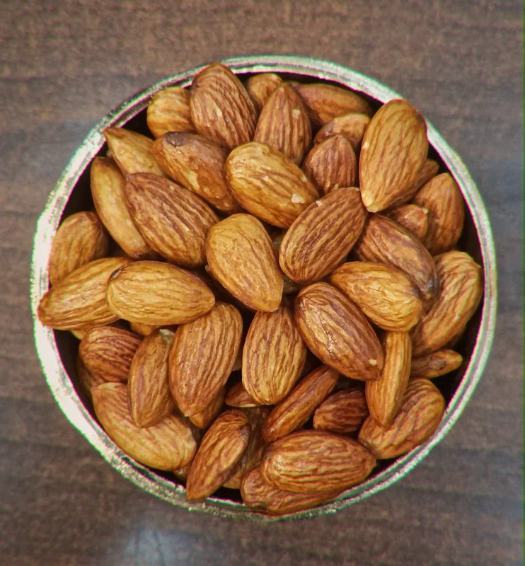 بادام درختی نمکی زرین